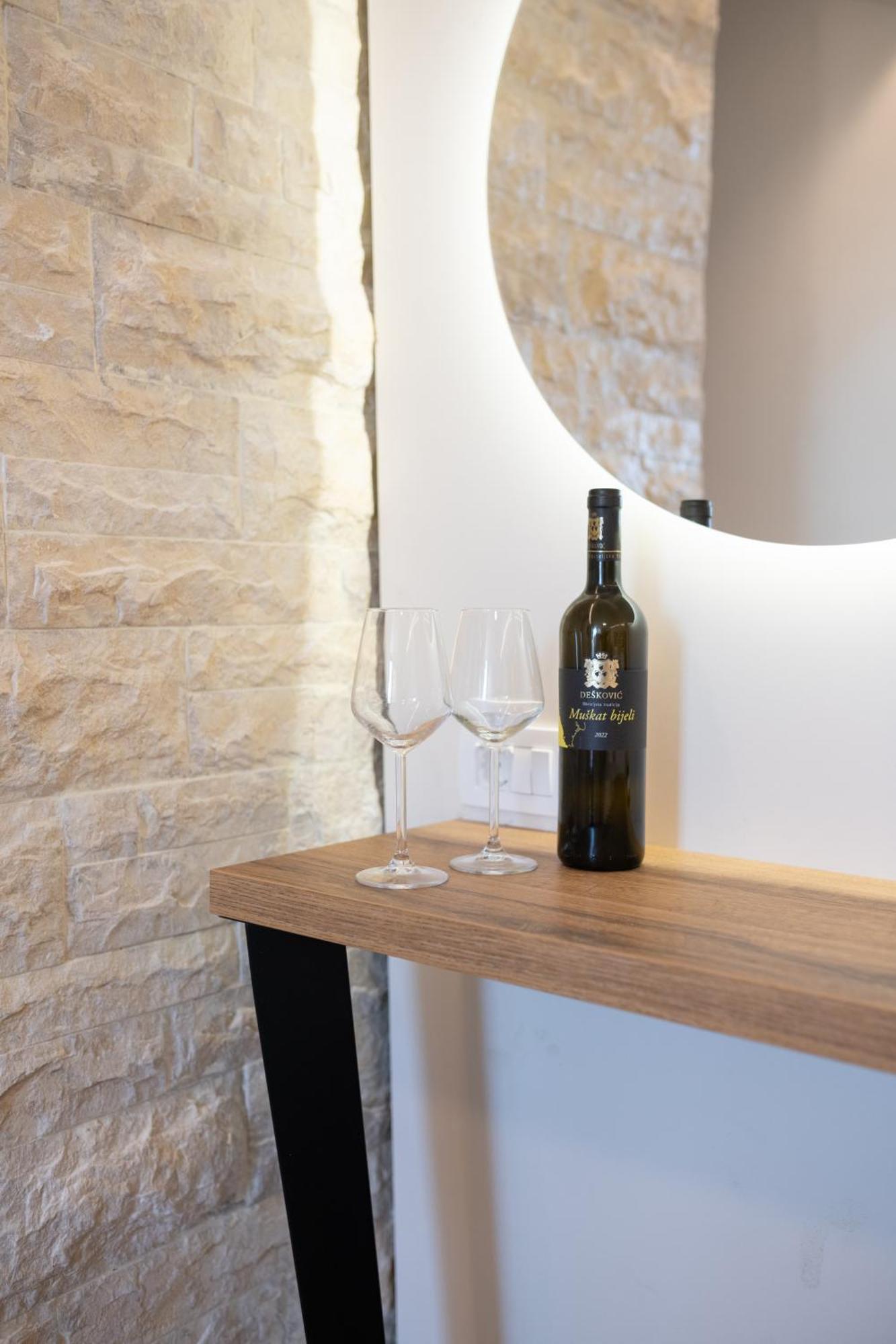 Christian Studio Apartments أوماغ المظهر الخارجي الصورة